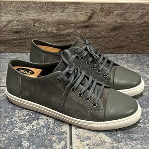 Converse style mens shoes